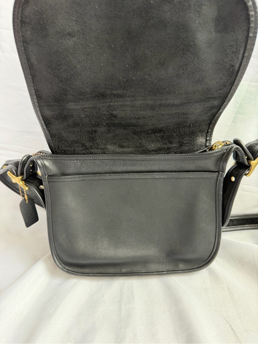 Vintage Coach Legacy Patricia 9951 Black Leather Saddle Crossbody Bag USA Era - Picture 14 of 16